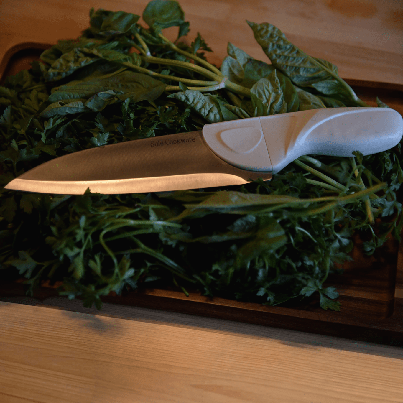 The Cardinal Knife - Cream - Sole Cookware